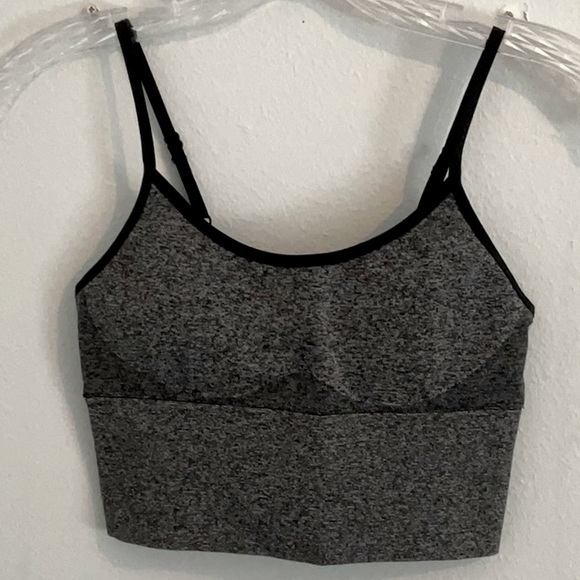 Black Heather V.S. Pink sports bra - Picture 1 of 2